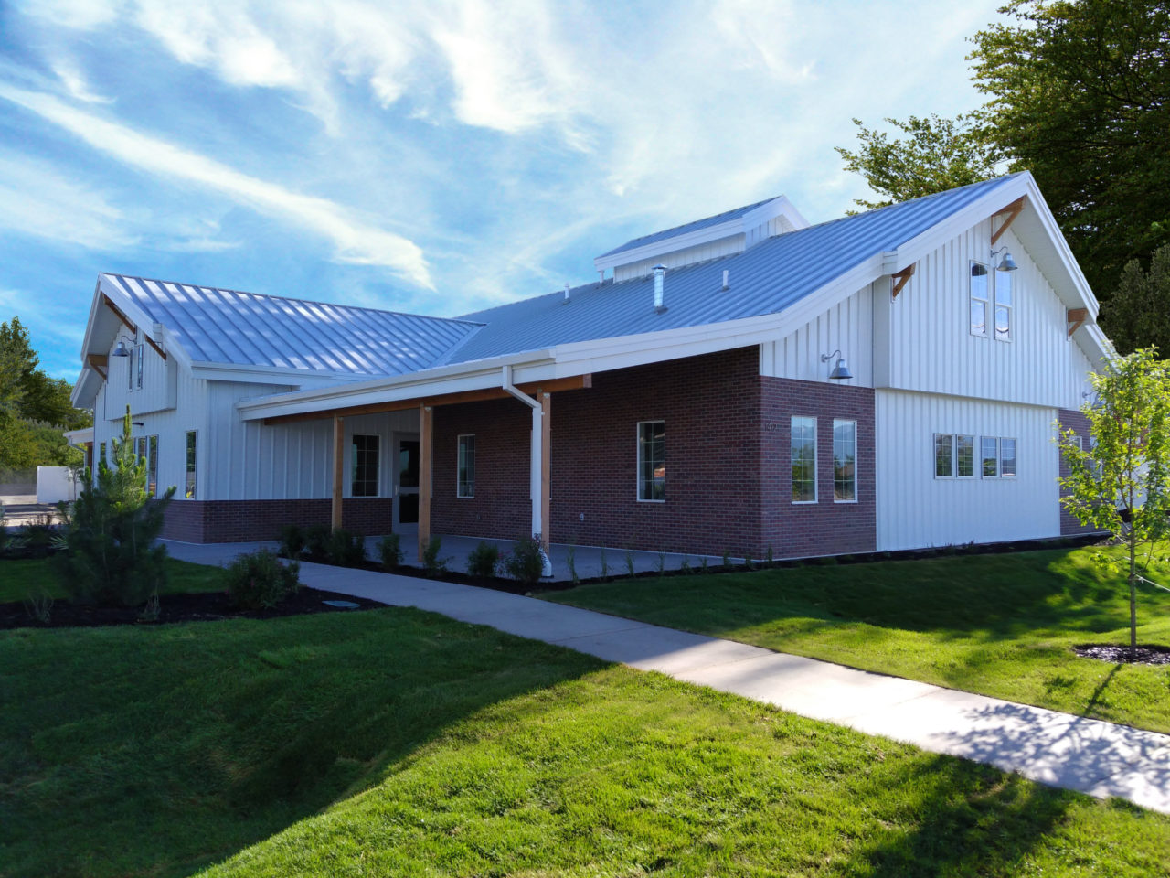 Mountain West Architects. Antelope Animal Hospital. Syracuse Utah. New Animal Clinic Hospital. Rural Barn Architecture. Syracuse Utah