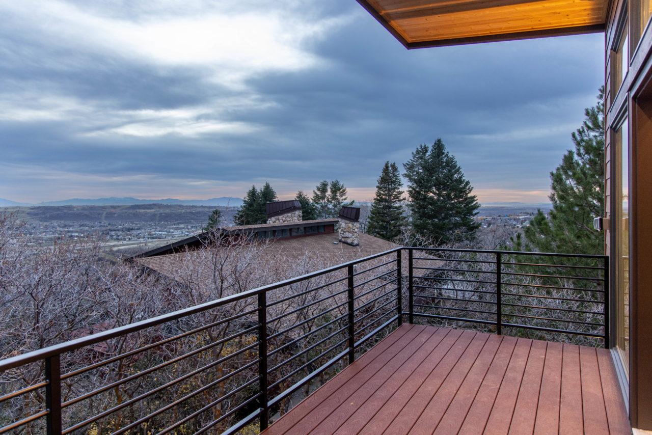 Private guest house in Uintah Highlands. Deck view has a vast expanse of Weber Canyon, the Great Slat Lake and Antelope Island